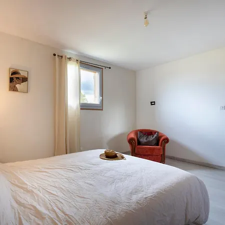 Villa Accessible With Panoramic Views